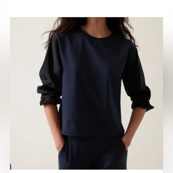 Athleta Harlow Hybrid Top - NWT size 1X - Navy with Black Sleeves - Picture 1 of 5